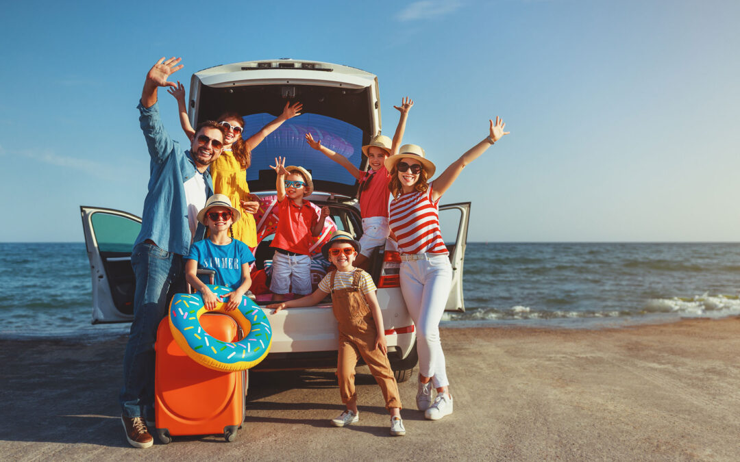 7 Things to Get Organized for a Family Trip This Summer